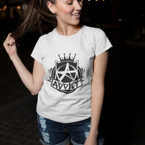 Meet your Posher, Veneissa of T-Shirt Addicts - Picture 7 of 11